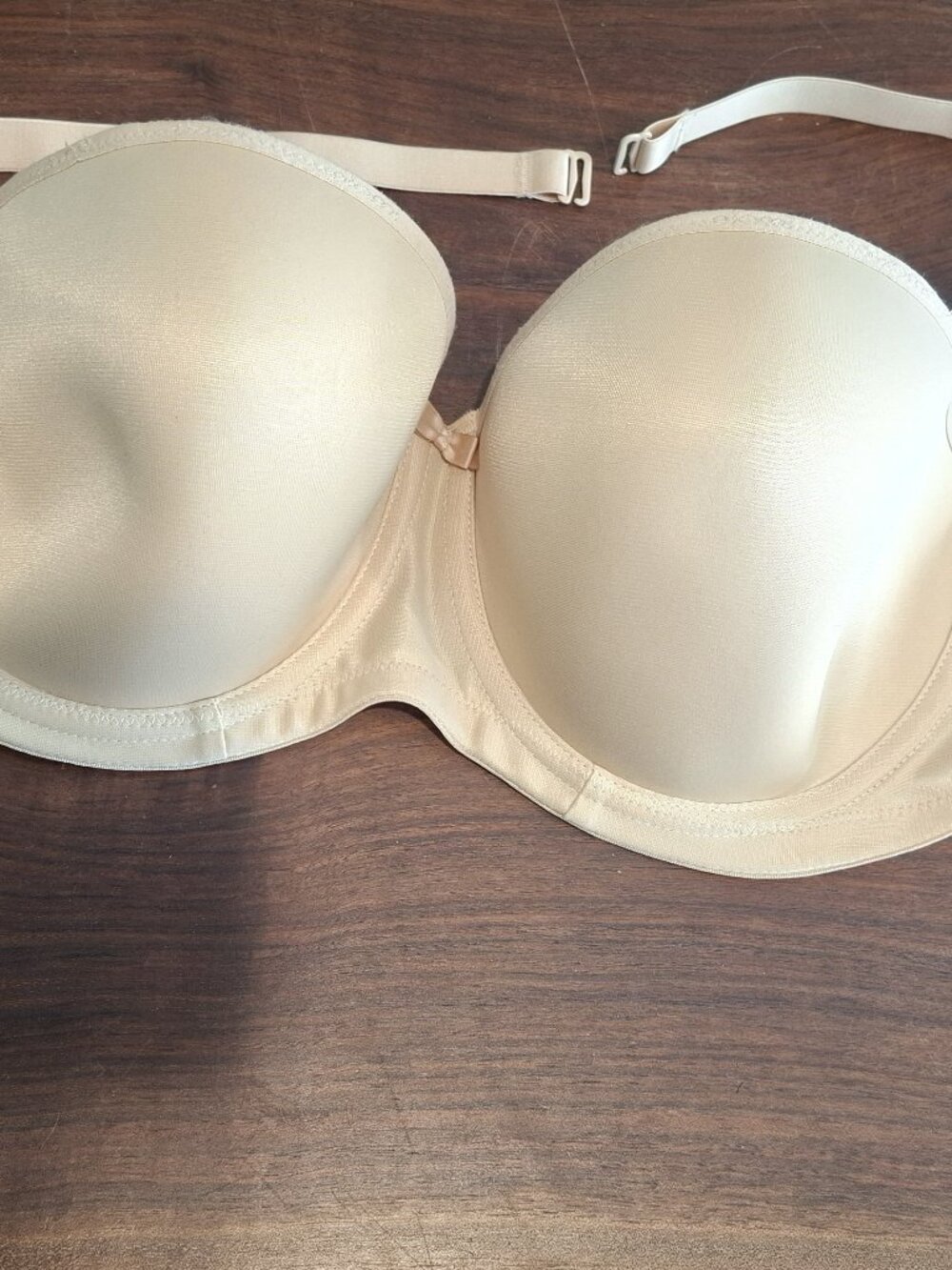 Elomi Convertible and or strapless Bra 38DD, 38E